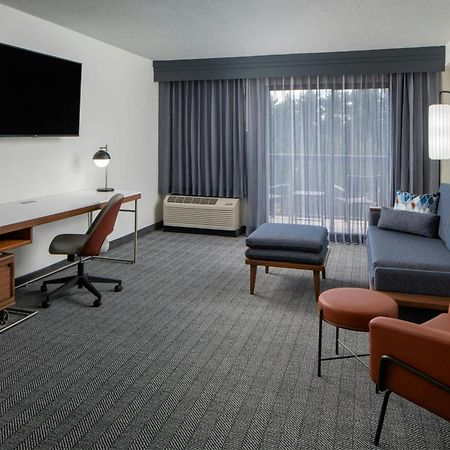 Courtyard By Marriott Decatur Hotel Eksteriør billede