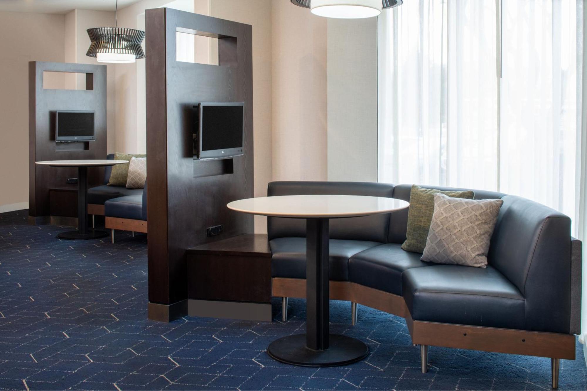 Courtyard By Marriott Decatur Hotel Eksteriør billede